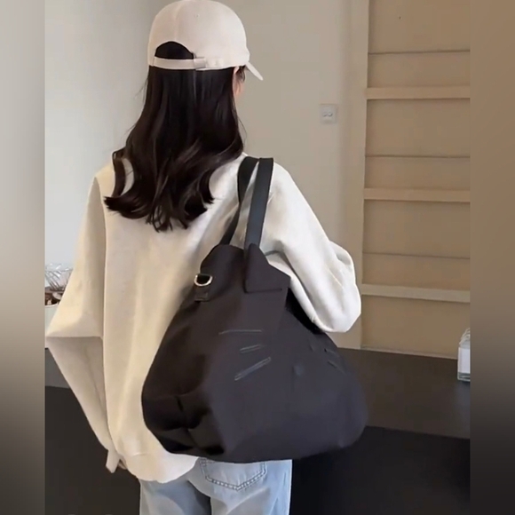 SALE! Hello Kitty Kawaii Sanrio Cute Cat Big Black Duffle Travel Sports Tote Bag - Picture 12 of 16